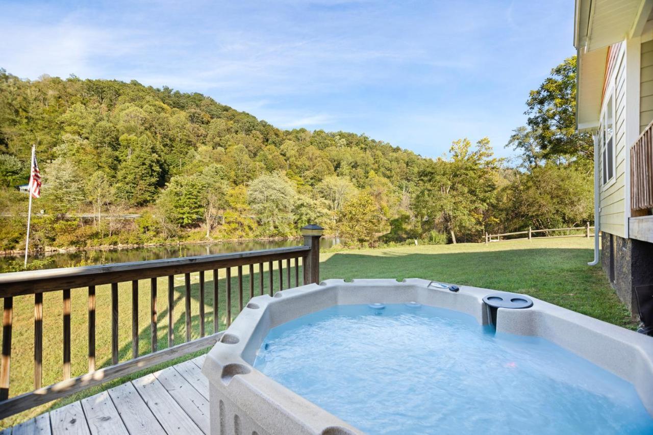 2 Bed 2 Bath Vacation Home In Whittier III Bagian luar foto